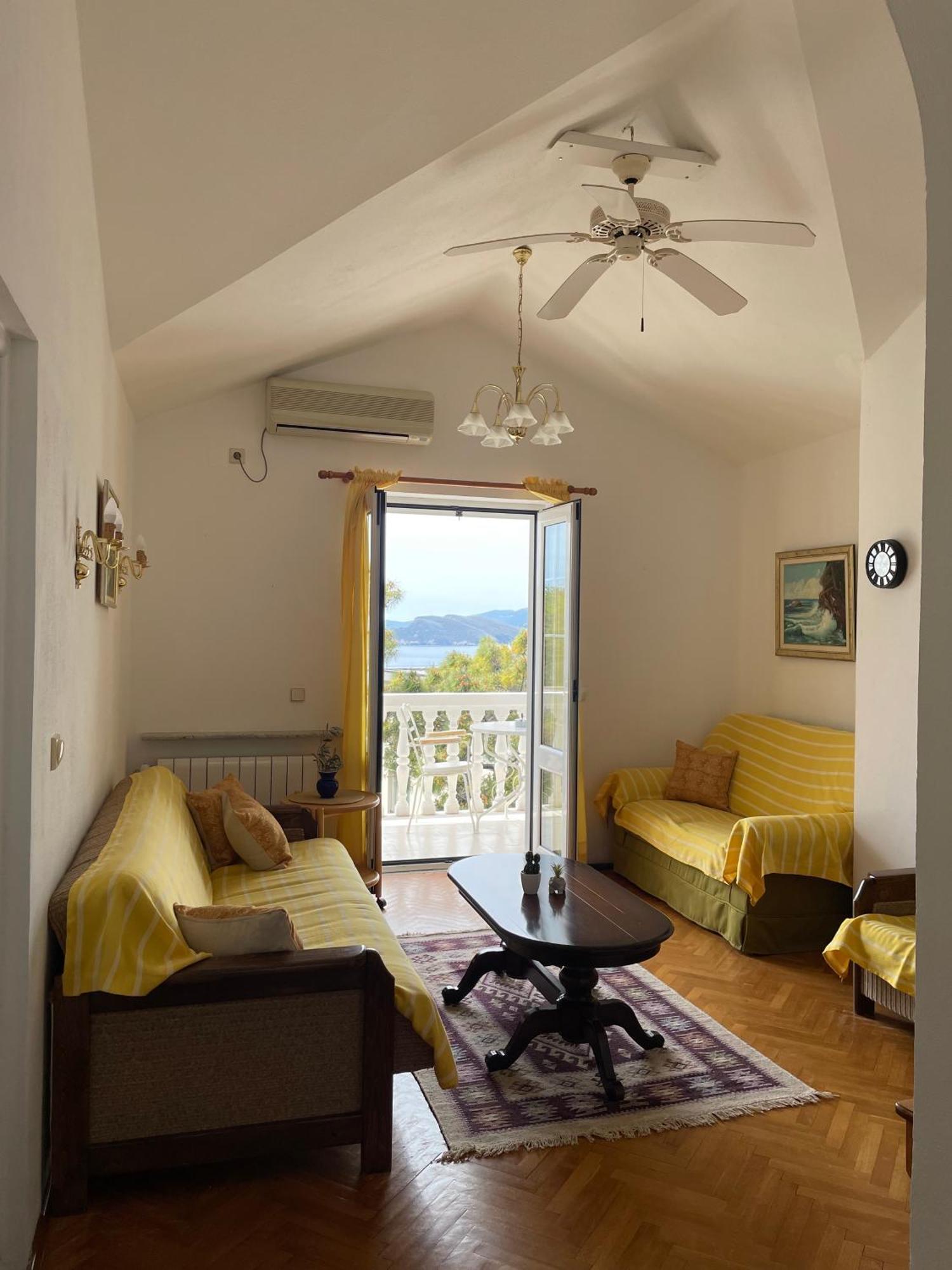 Apartments Sana スヴェティ・ステファン 部屋 写真