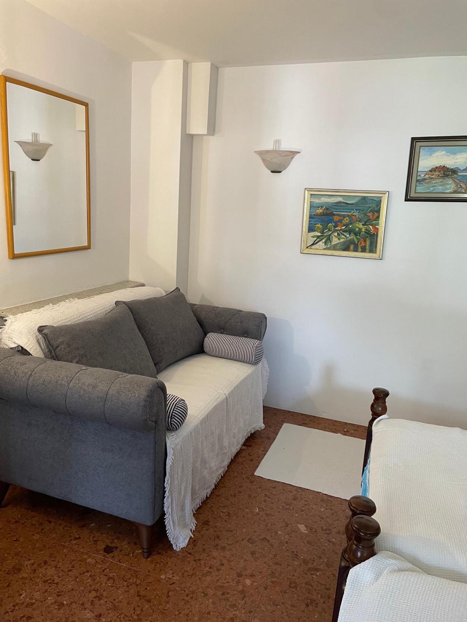 Apartments Sana スヴェティ・ステファン 部屋 写真